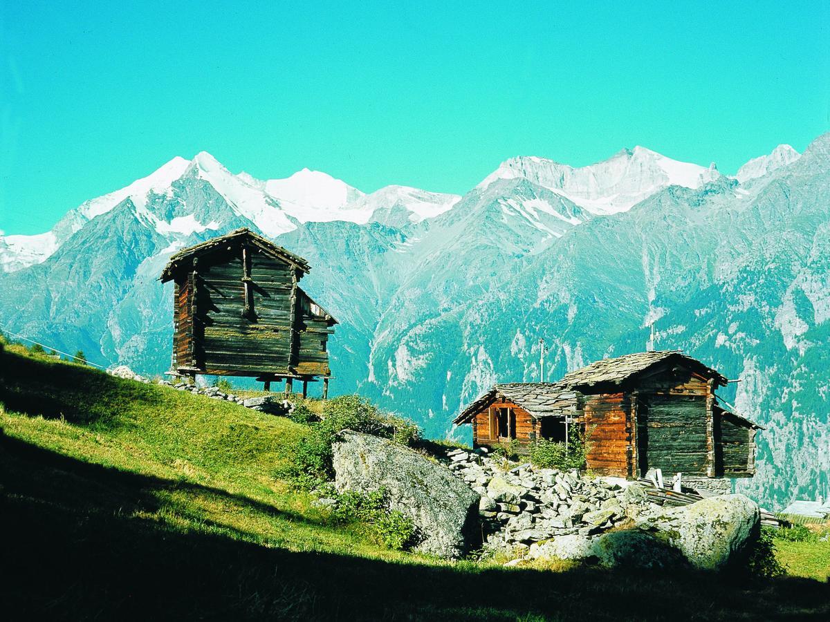Mountain-View Chalet In Heremence With Terrace Zewnętrze zdjęcie